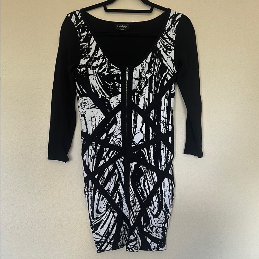 #115 Bebe Black and White Abstract Dress